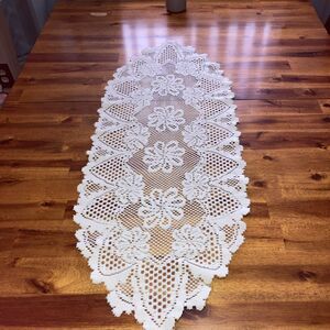 Vintage Hand Crochet Table Runner Dresser Scarf Rectangle Lace Doily Wedding